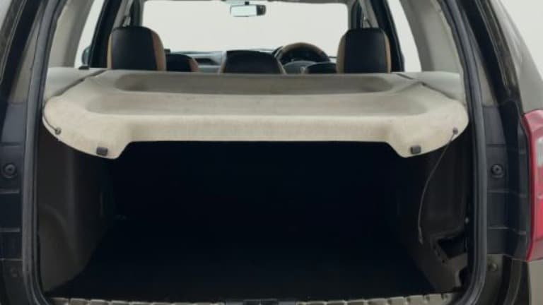 2017 Renault Duster RXL PETROL, Petrol, Manual, 67,583 km, Boot Inside