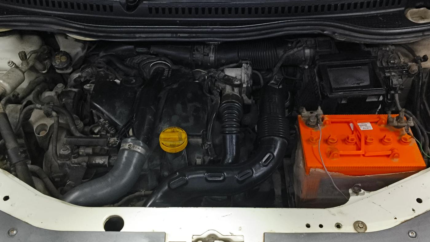 2018 Renault Captur RXT DIESEL DUAL TONE, Diesel, Manual, 92,525 km, Engine View
