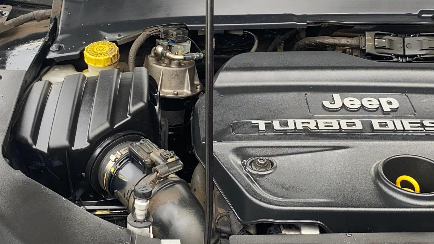 2023 Jeep Compass LIMITED (O) 2.0 DIESEL 4X4 AT, Diesel, Automatic, 57,861 km, Engine View - Right