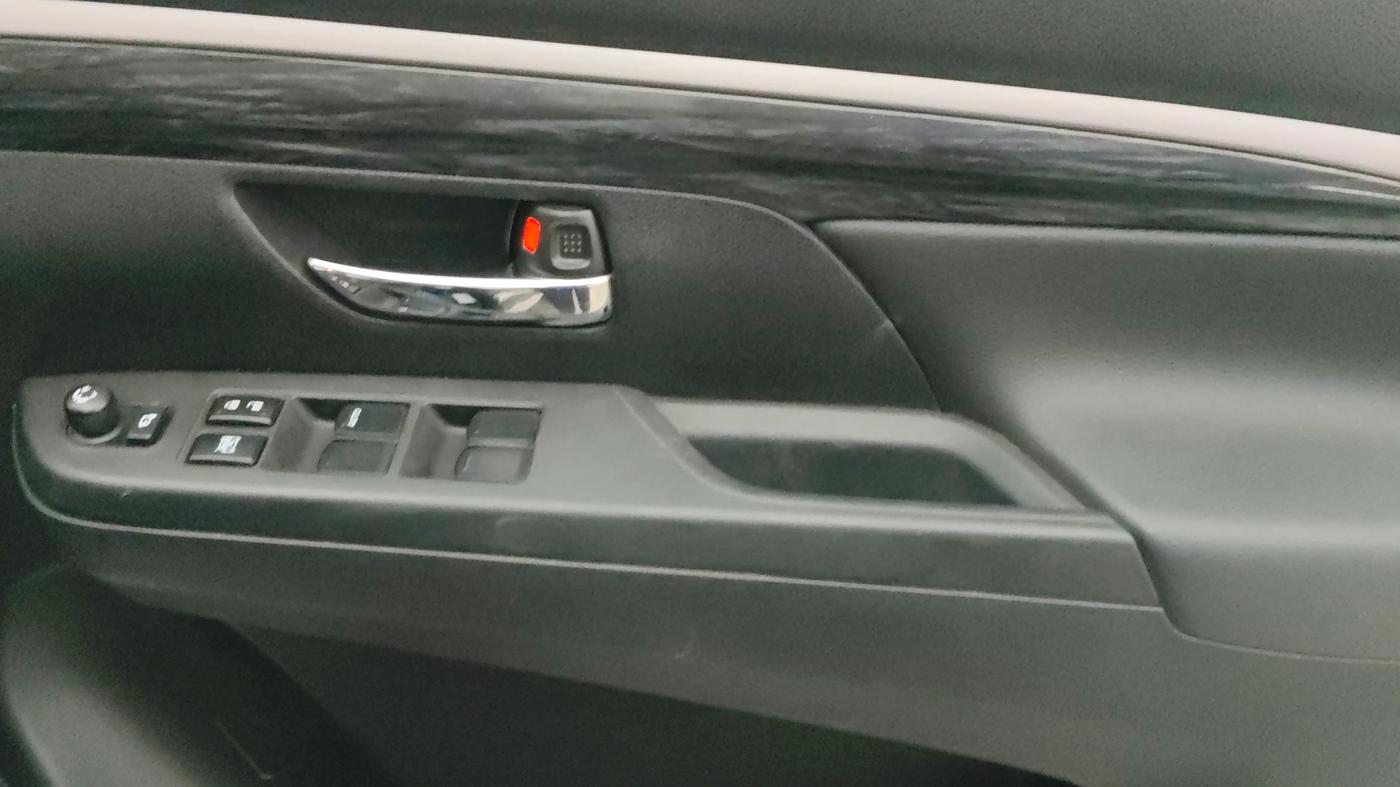 2022 Maruti XL6 ZETA MT, Petrol, Manual, 18,459 km, Driver Side Door Panels Control
