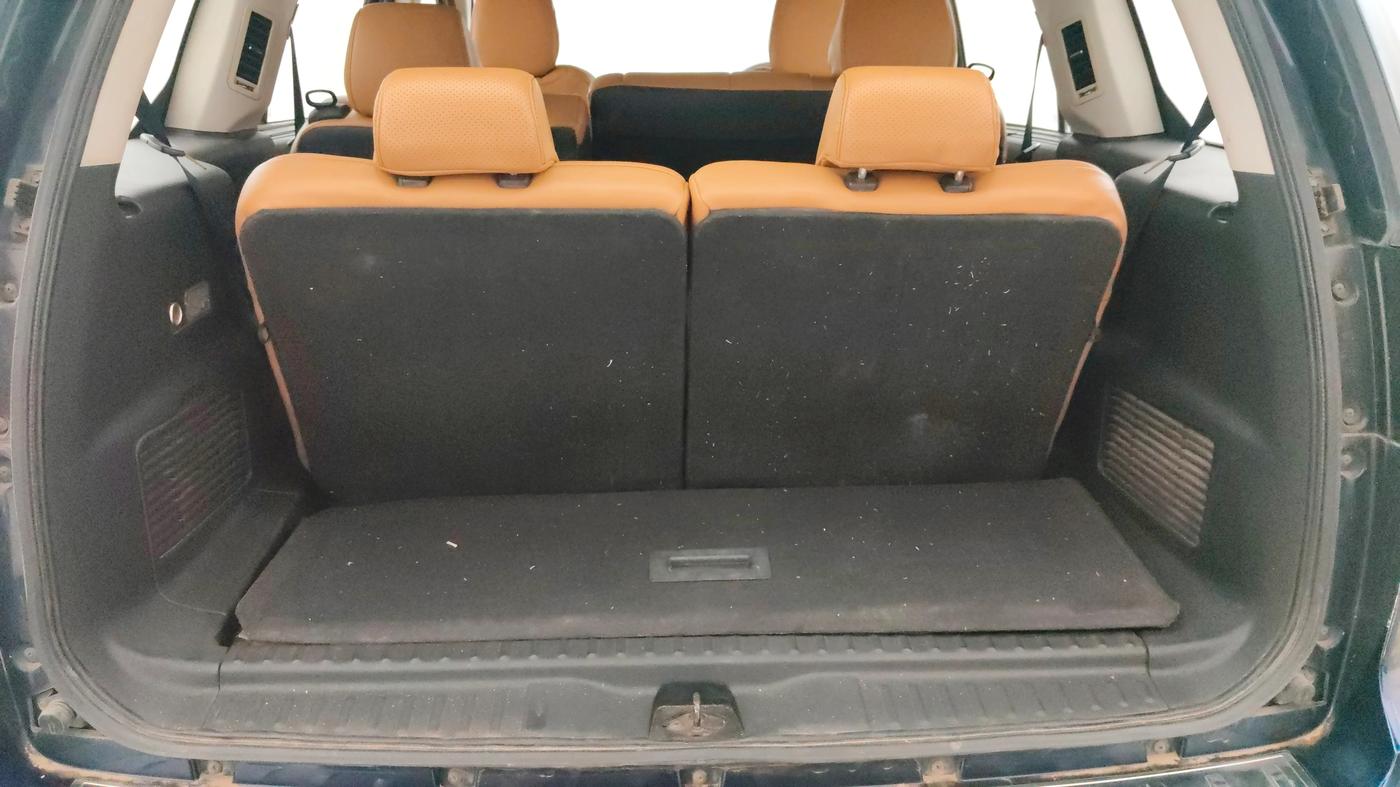 2017 Tata Hexa XTA 4X2 7 STR, Diesel, Automatic, 94,055 km, Boot Inside