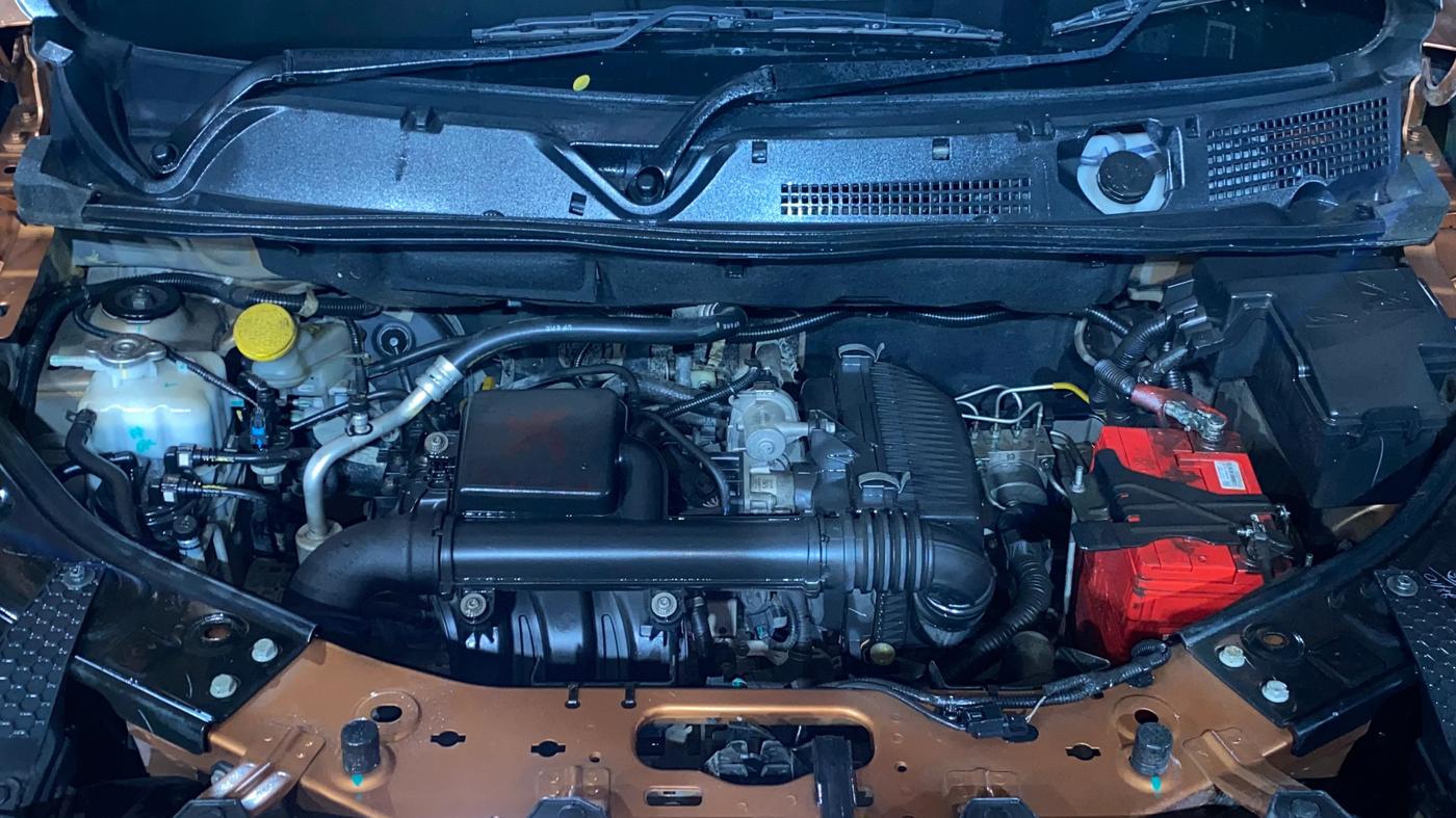 2024 Nissan MAGNITE Tekna Plus 1.0 Petrol MT, Petrol, Manual, 14,642 km, Engine View