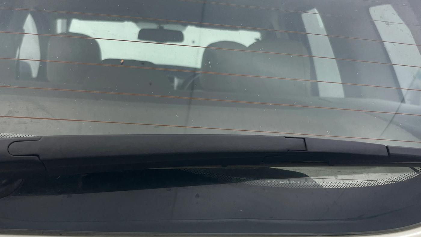 2017 Renault Duster RXS CVT, Petrol, Automatic, 62,293 km, Rear Wiper
