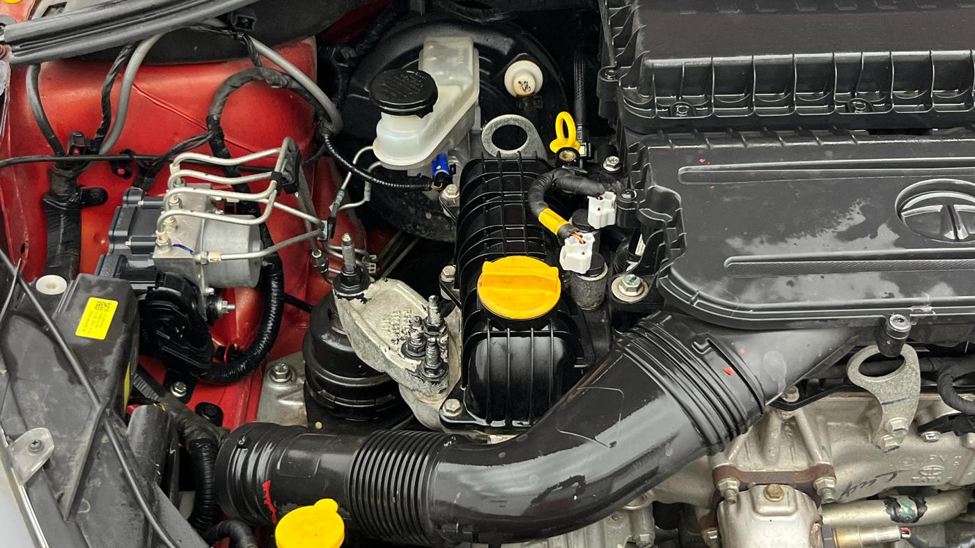 2021 Tata Tiago XZA PLUS PETROL, Petrol, Automatic, 36,532 km, Engine View - Right