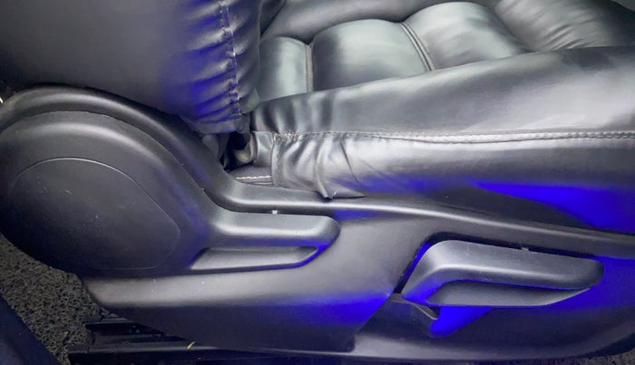 2021 Tata Tiago XZ PLUS PETROL, Petrol, Manual, 20,189 km, Driver Side Adjustment Panel