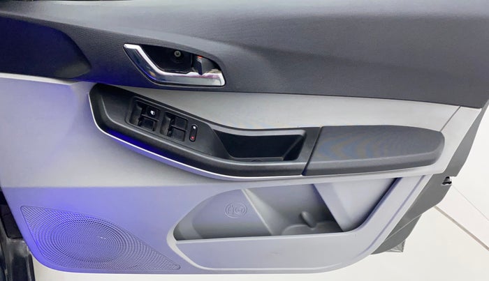 2021 Tata Tiago XZ PLUS PETROL, Petrol, Manual, 20,189 km, Driver Side Door Panels Control
