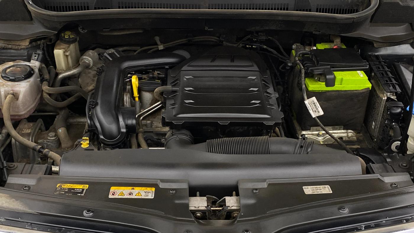 2022 Skoda KUSHAQ AMBITION 1.0L TSI AT, Petrol, Automatic, 36,528 km, Engine View