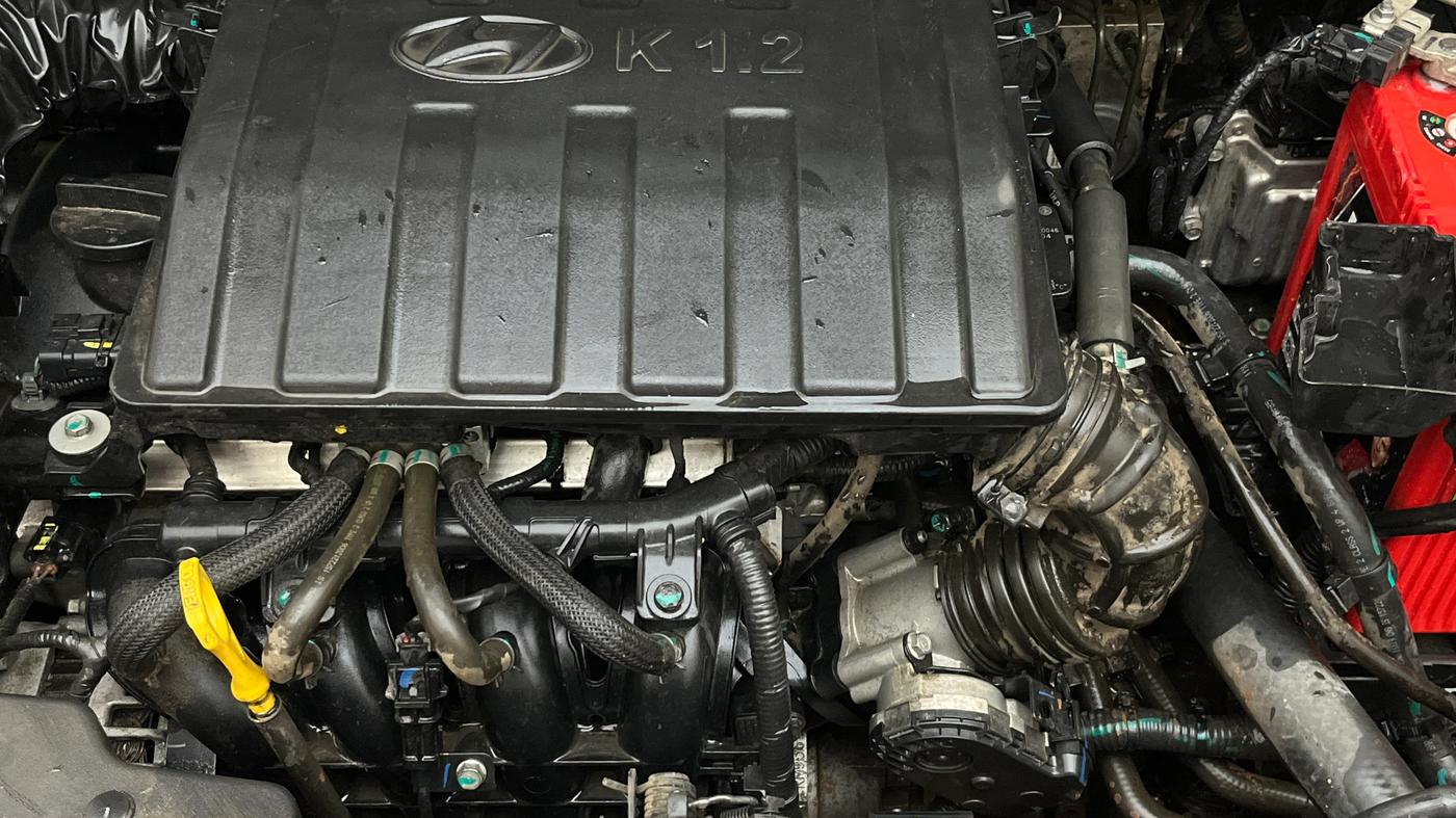 2024 Hyundai AURA SX 1.2 CNG, CNG, Manual, 57,922 km, Engine View