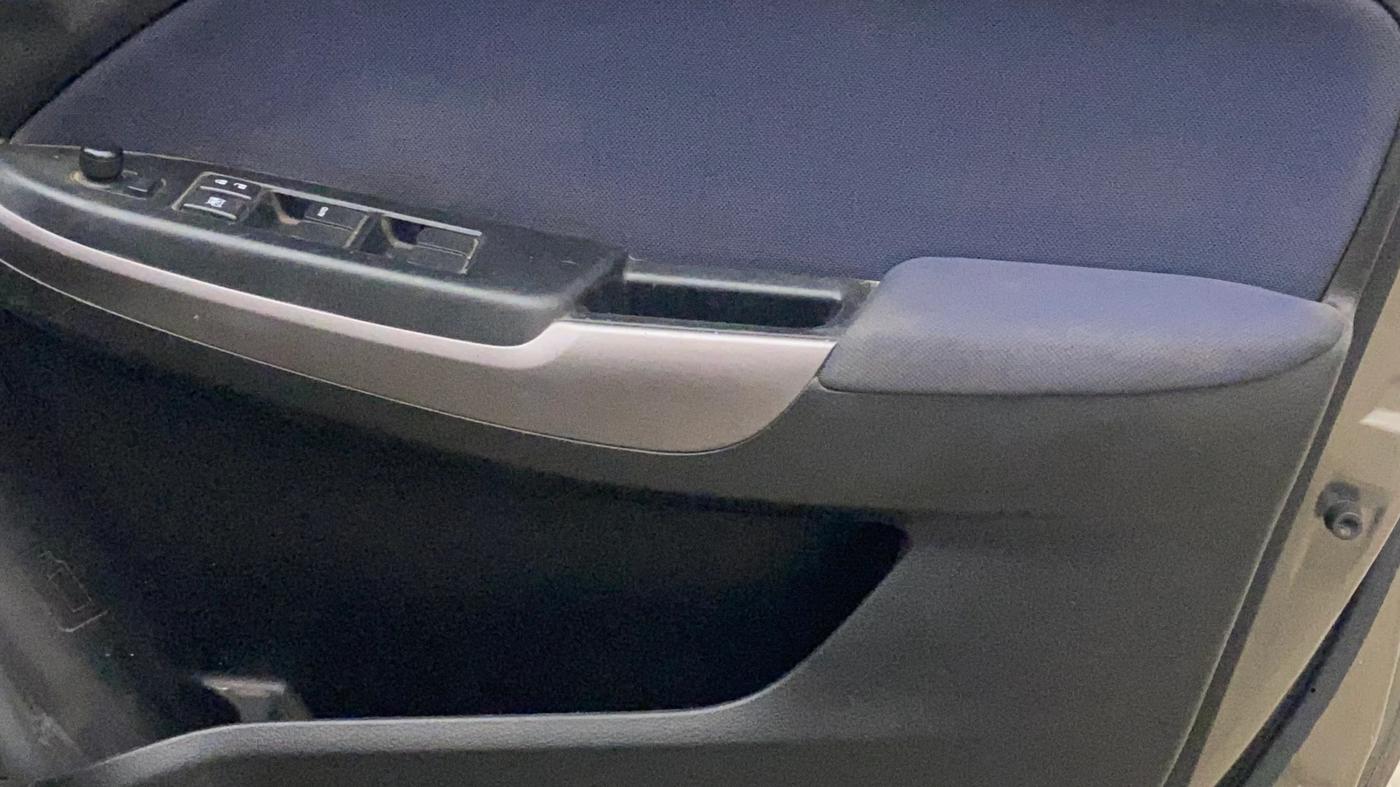 2019 Maruti Baleno ALPHA CVT PETROL 1.2, Petrol, Automatic, 83,317 km, Driver Side Door Panels Control