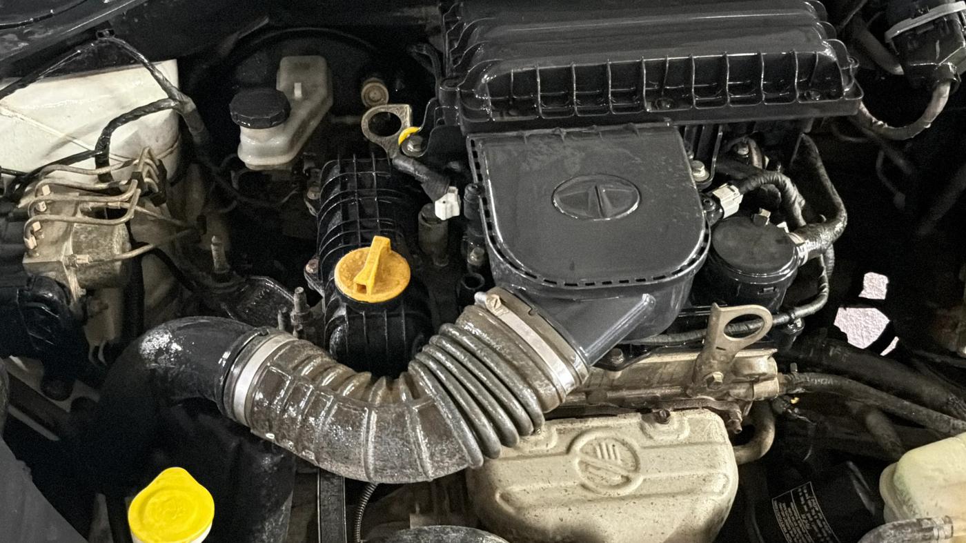 2019 Tata Tiago XZ PETROL, Petrol, Manual, 96,977 km, Engine View - Right