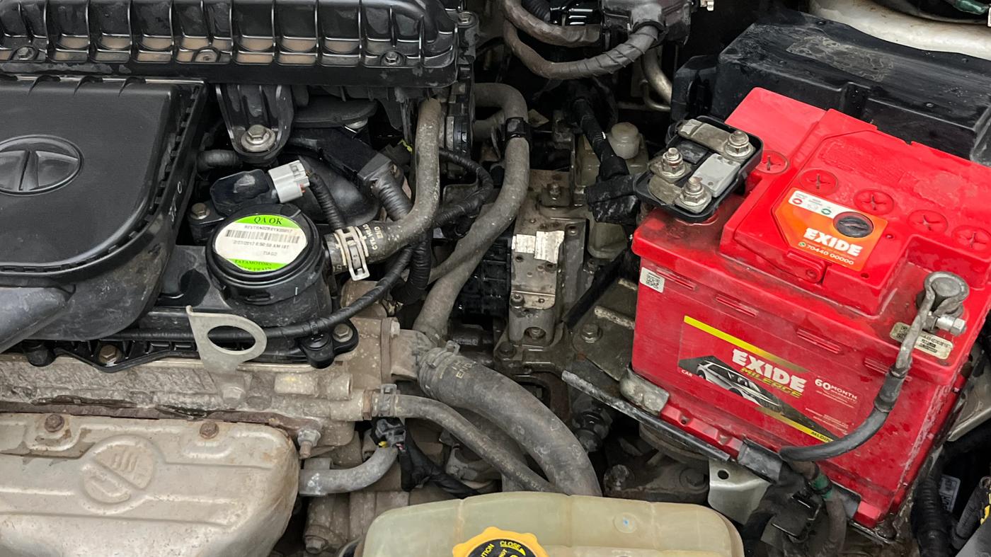 2017 Tata Tiago XZA PETROL, Petrol, Automatic, 73,472 km, Engine View - Left