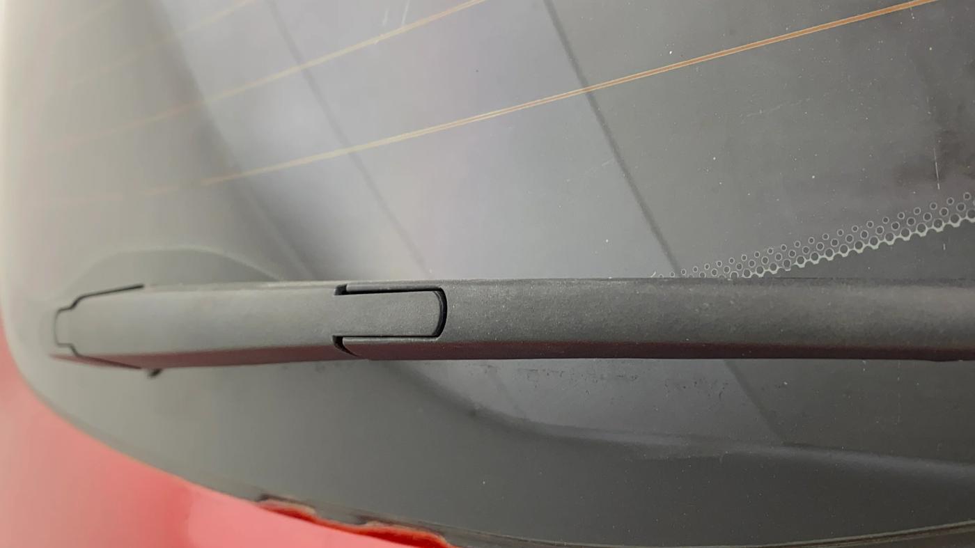 2019 MG HECTOR SMART 1.5 DCT PETROL, Petrol, Automatic, 1,01,836 km, Rear Wiper