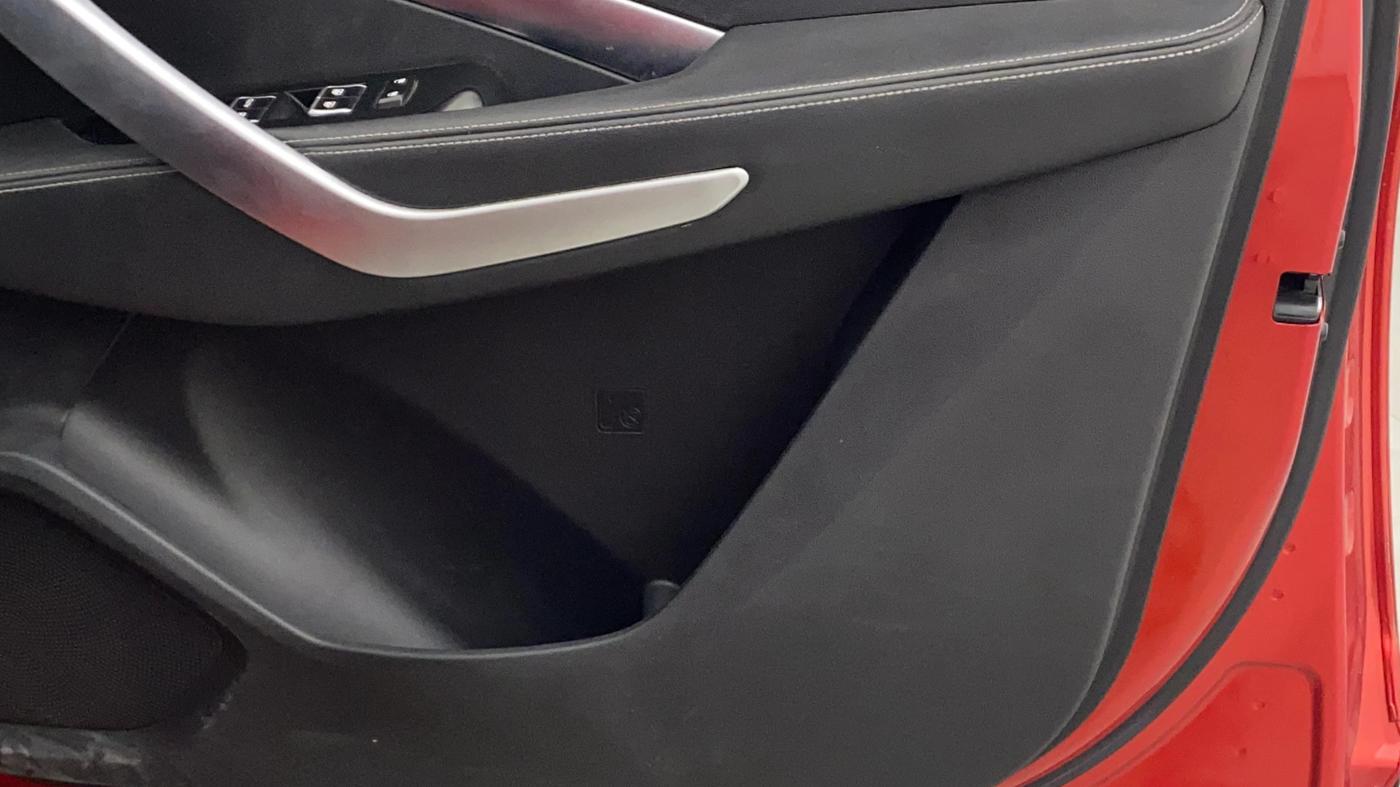 2019 MG HECTOR SMART 1.5 DCT PETROL, Petrol, Automatic, 1,01,836 km, Driver Side Door Panels Control