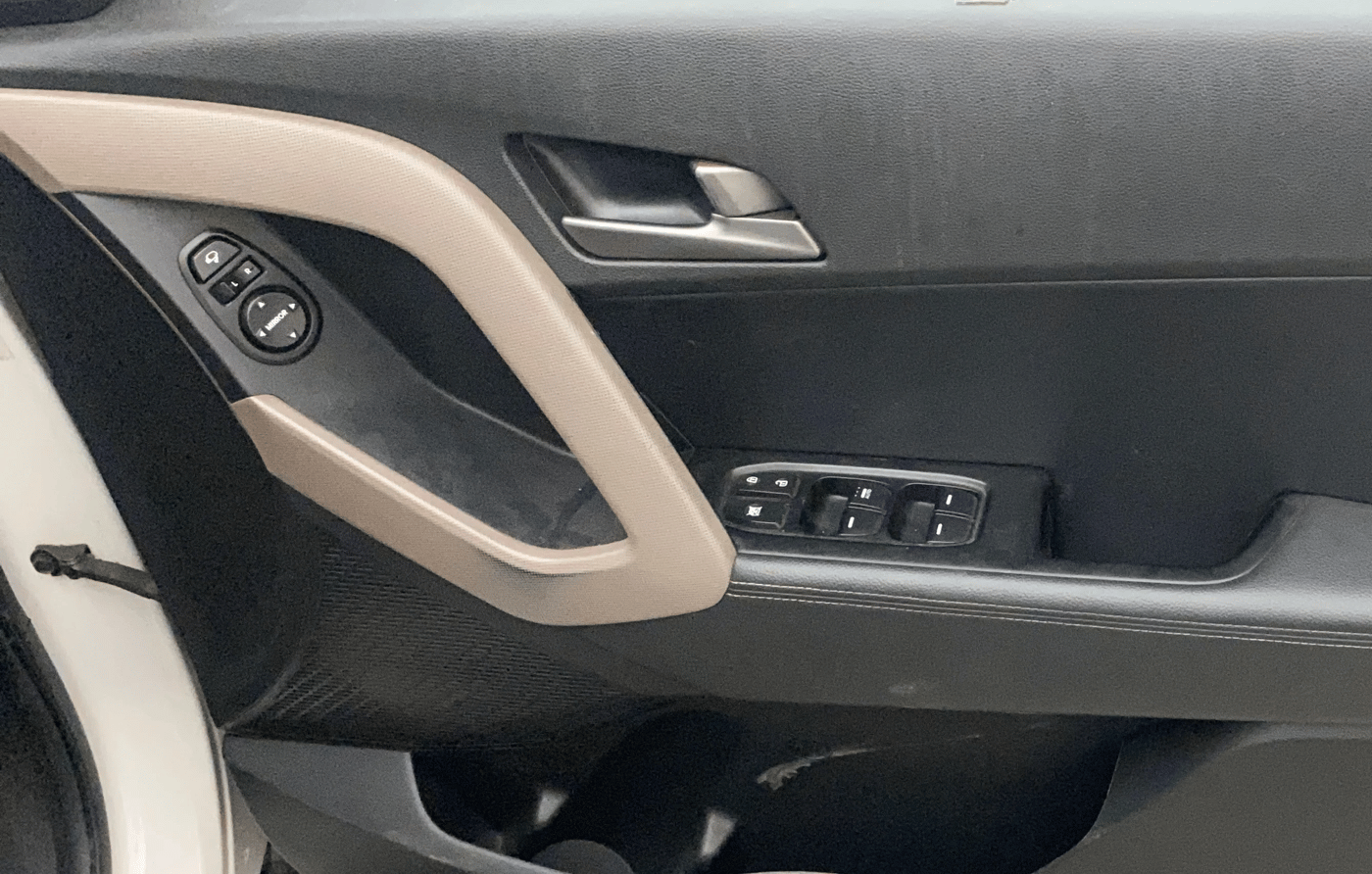 2016 Hyundai Creta SX (O) 1.6 DIESEL, Diesel, Manual, 1,03,764 km, Driver Side Door Panels Control