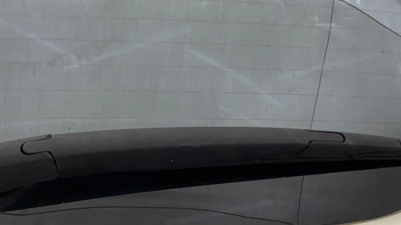 2019 Nissan Kicks XV PREMIUM (O) DIESEL, Diesel, Manual, 1,11,753 km, Rear Wiper
