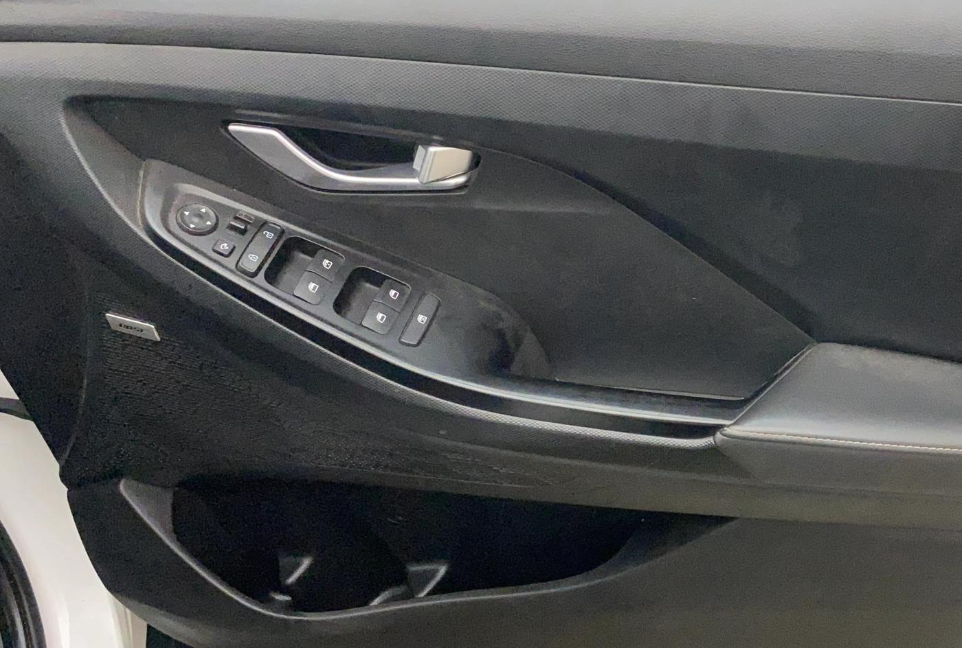 2023 Hyundai Creta SX (O) IVT 1.5 PETROL, Petrol, Automatic, 31,183 km, Driver Side Door Panels Control