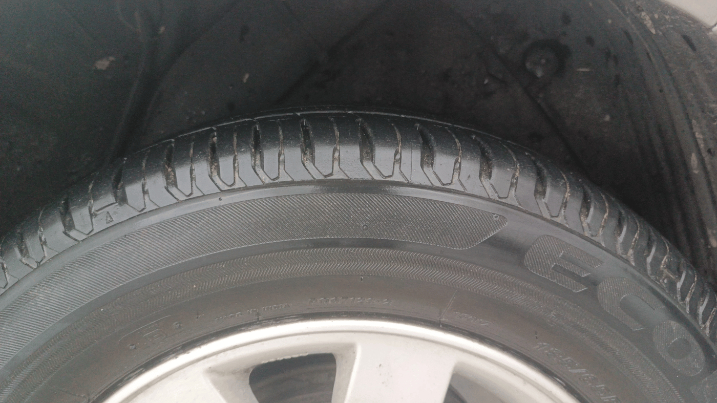 2015 Hyundai Elite i20 SPORTZ 1.2, Petrol, Manual, 96,681 km, Left Front Tyre Tread