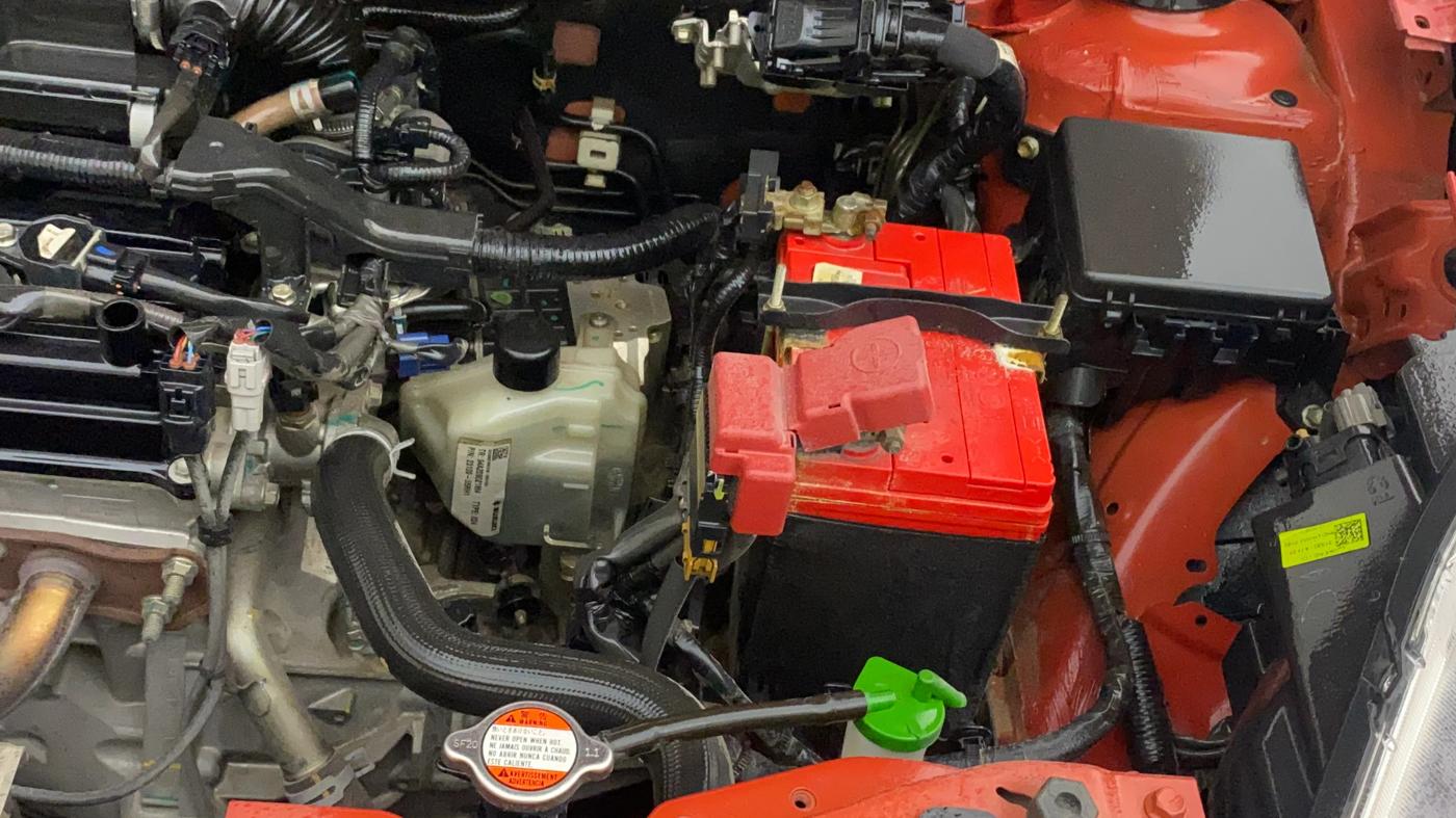 2020 Maruti Swift ZXI AMT, Petrol, Automatic, 44,694 km, Engine View - Left