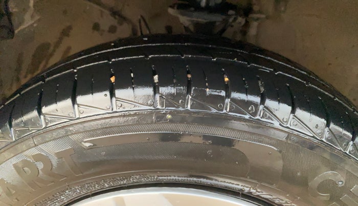 2020 Maruti Alto LXI, Petrol, Manual, 31,457 km, Left Front Tyre Tread