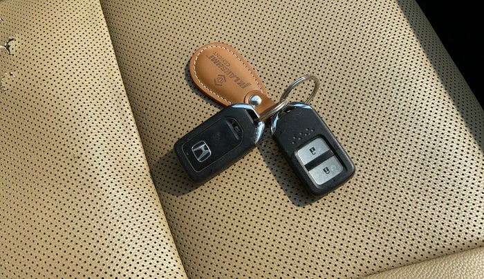 2020 Honda Jazz 1.2L I-VTEC ZX CVT, Petrol, Automatic, 53,915 km, Key Close Up