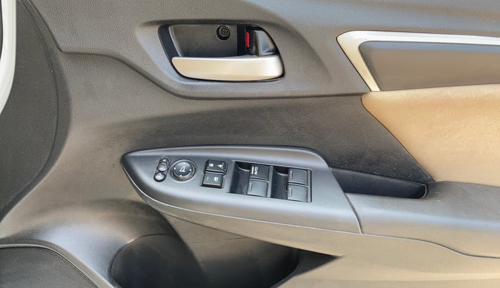 2020 Honda Jazz 1.2L I-VTEC ZX CVT, Petrol, Automatic, 53,915 km, Driver Side Door Panels Control