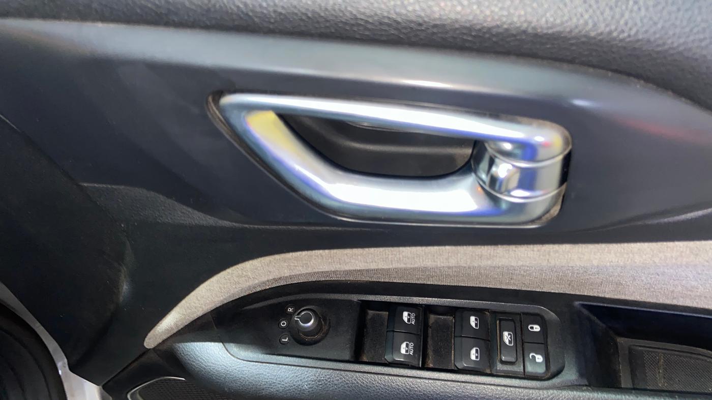 2021 Jeep Compass SPORT 1.4 PETROL, Petrol, Manual, 98,240 km, Driver Side Door Panels Control