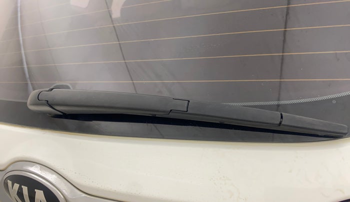 2019 KIA SELTOS HTX 1.5 DIESEL, Diesel, Manual, 1,06,763 km, Rear Wiper