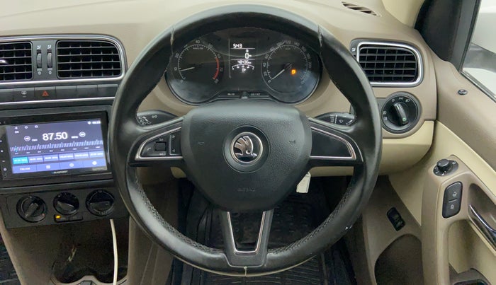 2016 Skoda Rapid AMBITION 1.6 MPFI MT, Petrol, Manual, 48,477 km, Steering Wheel Close Up
