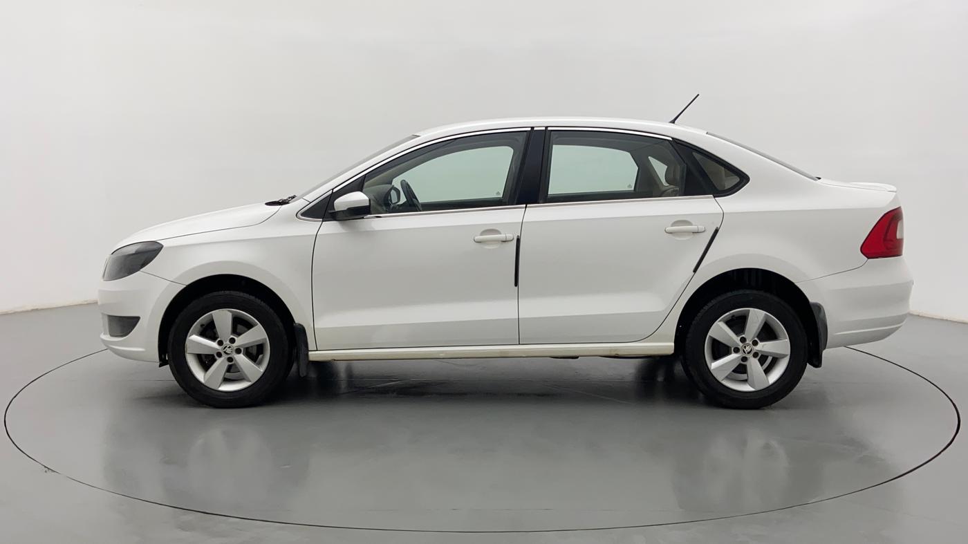 2016 Skoda Rapid AMBITION 1.6 MPFI MT, Petrol, Manual, 48,477 km, Left Side
