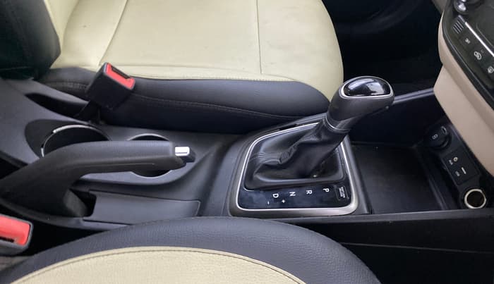 2018 Hyundai Verna 1.6 EX VTVT AT, Petrol, Automatic, 59,783 km, Gear Lever
