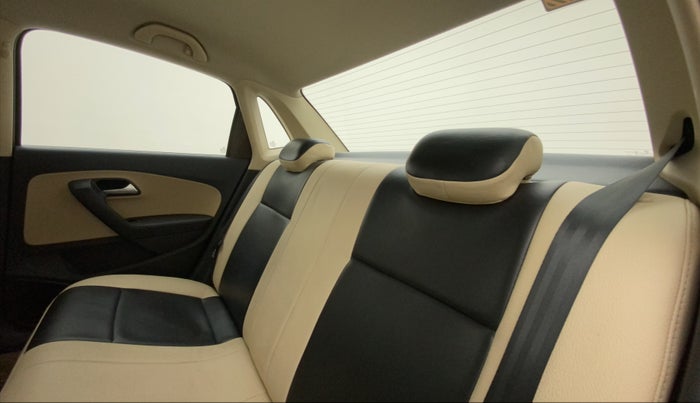 2016 Volkswagen Ameo HIGHLINE1.2L, Petrol, Manual, 99,101 km, Right Side Rear Door Cabin