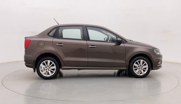 2016 Volkswagen Ameo HIGHLINE1.2L, Petrol, Manual, 99,101 km, Right Side View