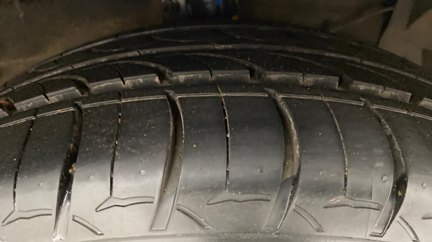 2016 Maruti Ciaz ZDI+ SHVS RS MT, Diesel, Manual, 95,195 km, Right Front Tyre Tread