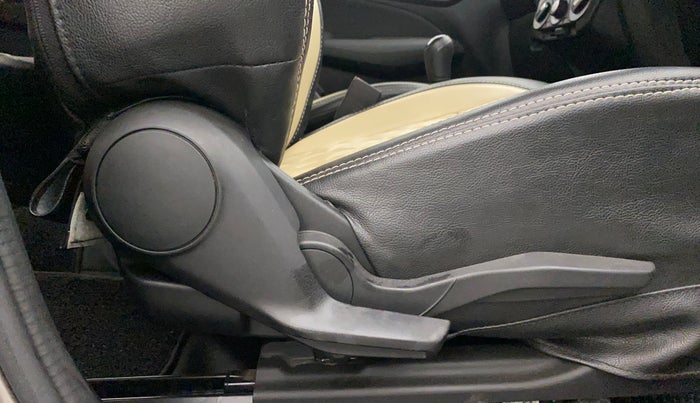 2019 Maruti Swift VXI, Petrol, Manual, 16,675 km, Driver Side Adjustment Panel