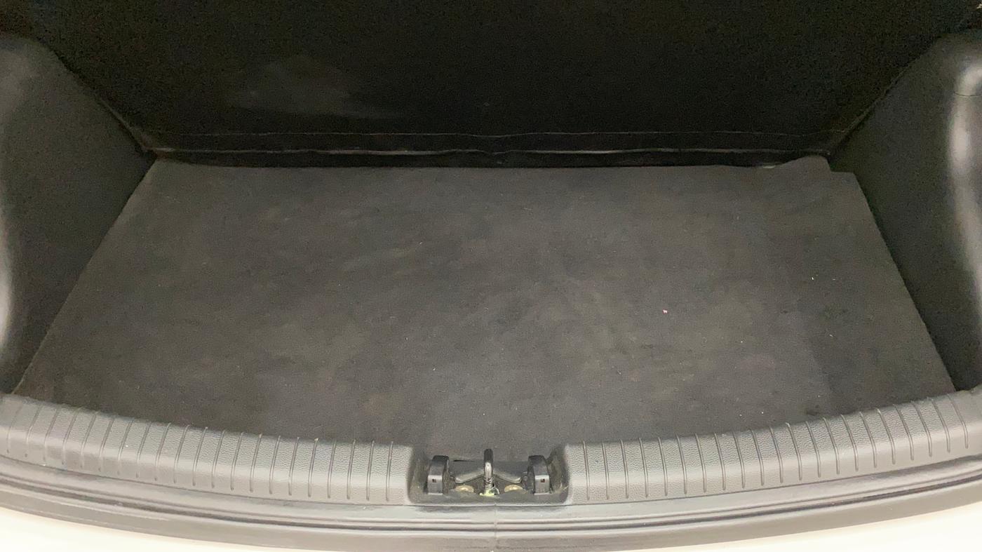 2018 Hyundai Grand i10 SPORTZ (O) 1.2 KAPPA VTVT, Petrol, Manual, 53,226 km, Boot Inside