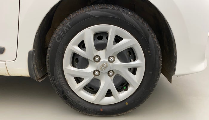2018 Hyundai Grand i10 SPORTZ (O) 1.2 KAPPA VTVT, Petrol, Manual, 53,226 km, Right Front Wheel