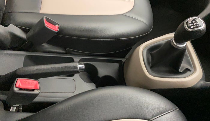 2018 Hyundai Grand i10 SPORTZ (O) 1.2 KAPPA VTVT, Petrol, Manual, 53,226 km, Gear Lever