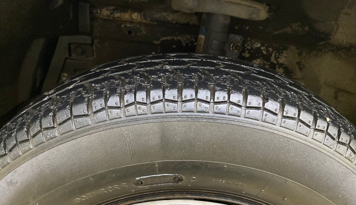 2015 Maruti Swift VXI, Petrol, Manual, 24,458 km, Left Front Tyre Tread