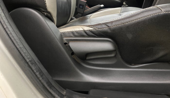 2015 Maruti Swift VXI, Petrol, Manual, 24,458 km, Driver Side Adjustment Panel