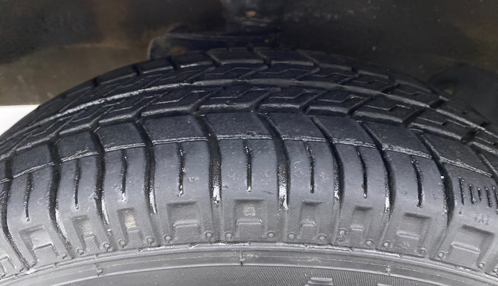 2021 Maruti Eeco 5 STR WITH AC PLUSHTR, Petrol, Manual, 12,148 km, Left Front Tyre Tread