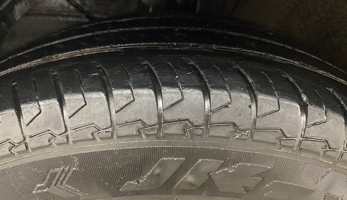 2020 Maruti Dzire VXI, Petrol, Manual, 41,088 km, Left Front Tyre Tread