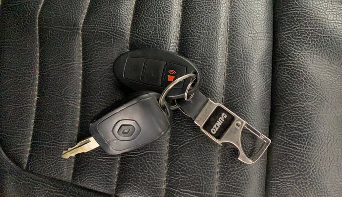 2018 Renault Kwid RXL, Petrol, Manual, 45,123 km, Key Close Up