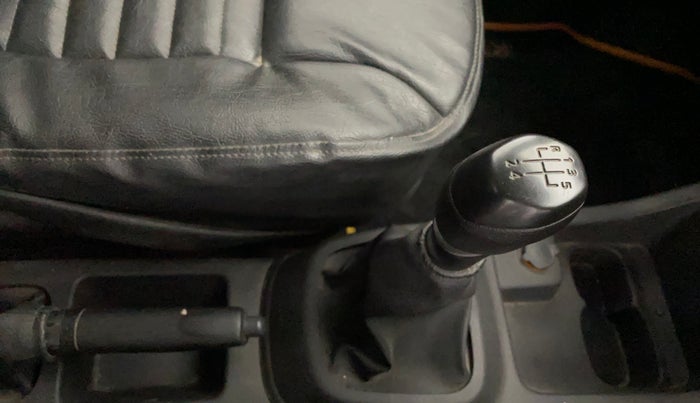 2018 Renault Kwid RXL, Petrol, Manual, 45,123 km, Gear Lever