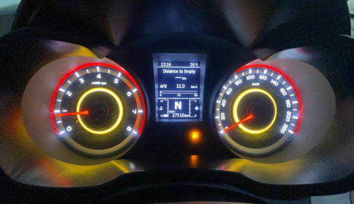 2023 Mahindra XUV300 W8 (O) 1.2 PETROL, Petrol, Manual, 27,501 km, Odometer Image