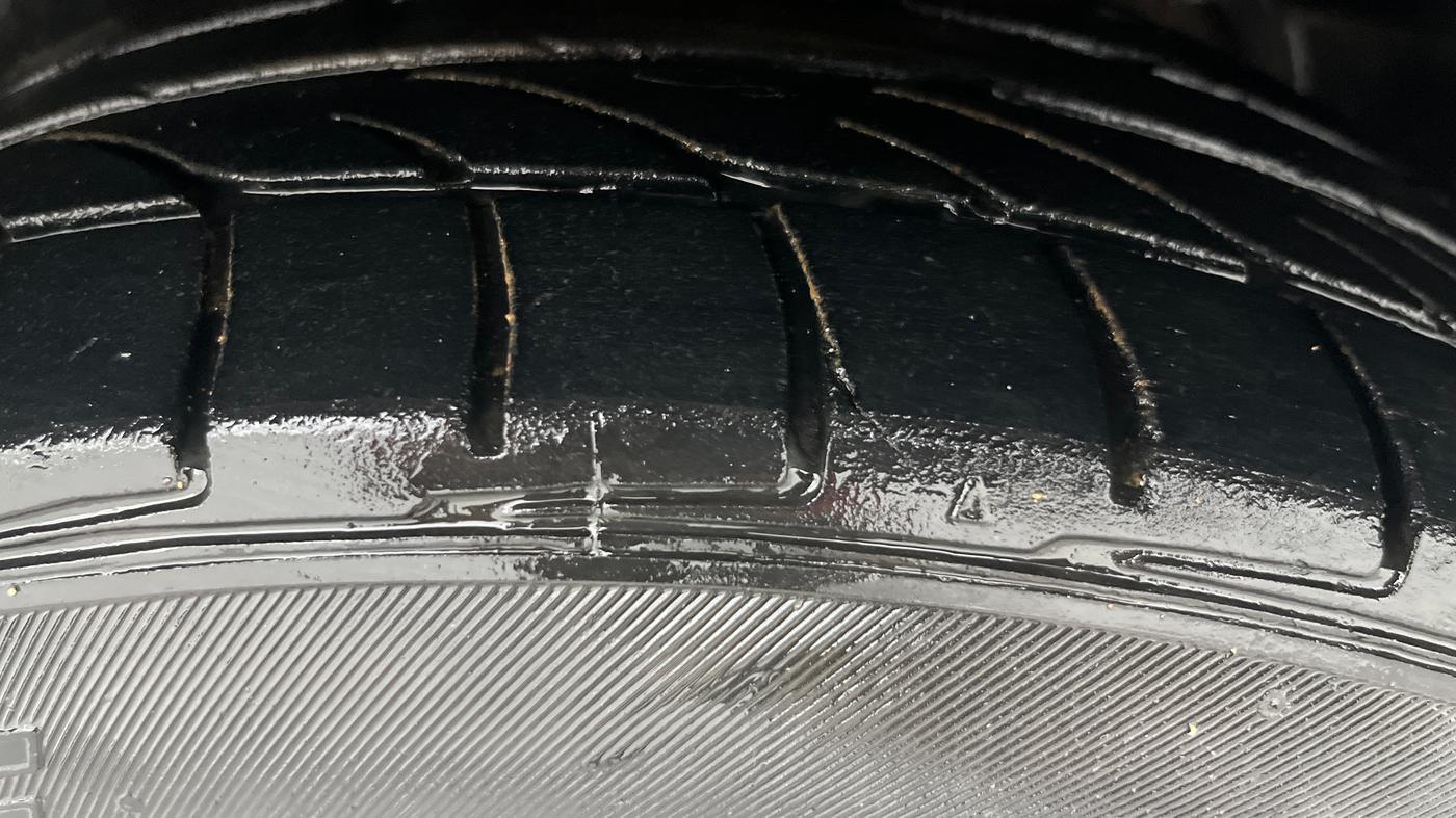 2019 Tata NEXON XM PETROL, Petrol, Manual, 1,13,794 km, Left Front Tyre Tread
