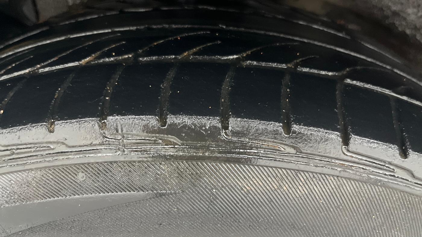 2019 Tata NEXON XM PETROL, Petrol, Manual, 1,13,794 km, Right Rear Tyre Tread