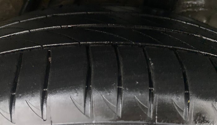 2016 Honda BR-V 1.5L I-VTEC V CVT, Petrol, Automatic, 1,14,962 km, Left Rear Tyre Tread