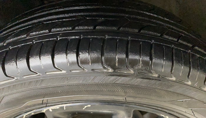 2019 Maruti IGNIS ZETA 1.2, Petrol, Manual, 12,233 km, Left Front Tyre Tread