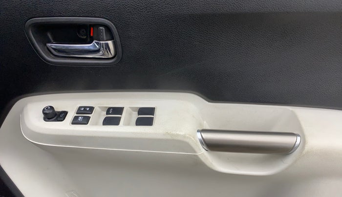 2019 Maruti IGNIS ZETA 1.2, Petrol, Manual, 12,233 km, Driver Side Door Panels Control