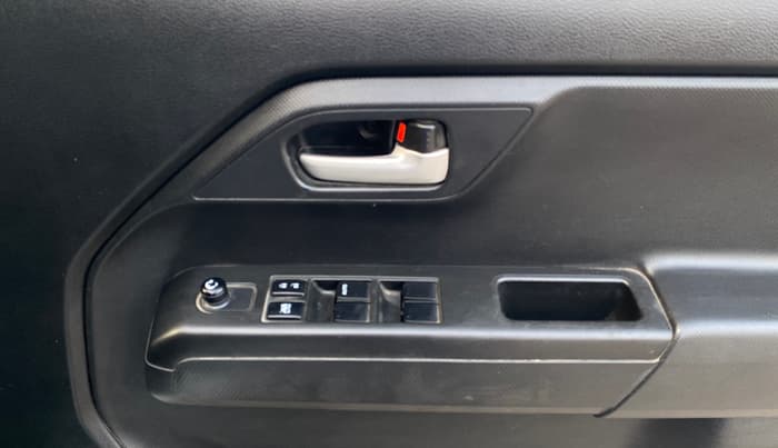2020 Maruti New Wagon-R VXI (O) 1.0 AMT , Petrol, Automatic, 54,037 km, Driver Side Door Panels Control